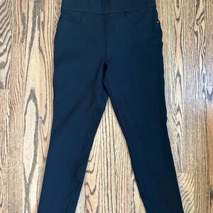 Spanx Black pants Leggings M back pockets only